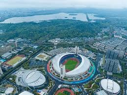 21世纪以来，仅有两位球员在代表皇家马德里征战西甲的首场进球比赛中上演帽子戏法：冈萨洛·加西亚和鲁德·范尼斯特鲁伊。 来源：Madrid Zone